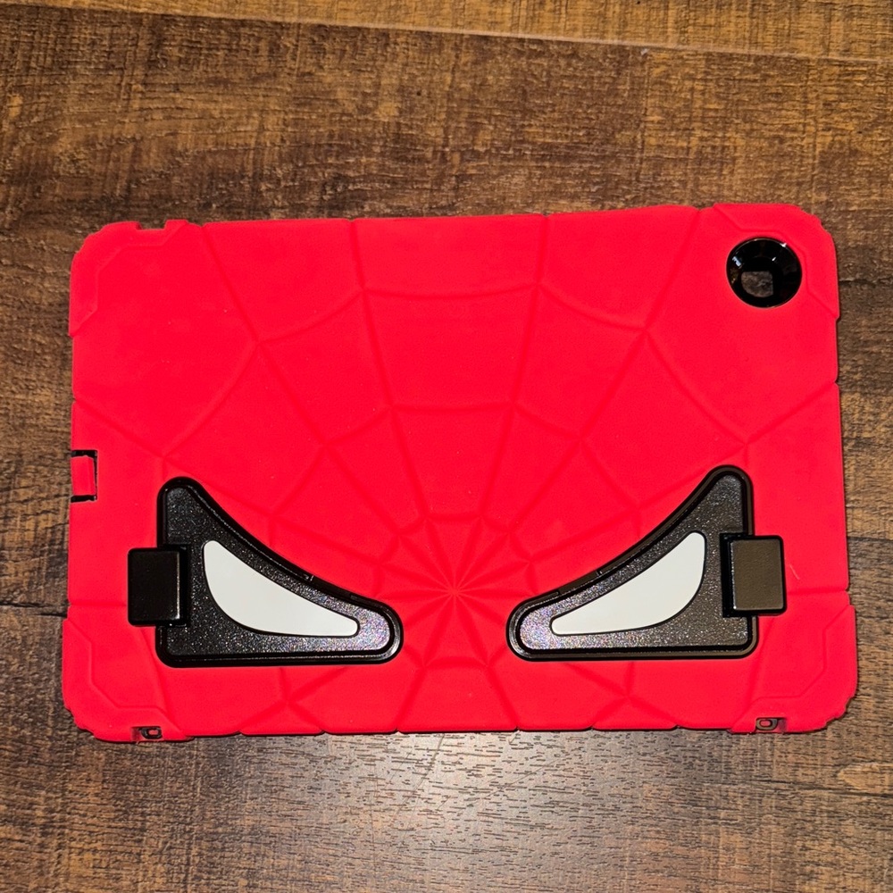 Spider-Themed Red Tablet Case 11”